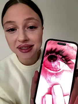 Kimsweet7 online show from October 17, 2025, 11:01 am