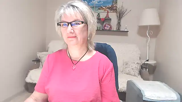 FleurMays online show from June 15, 2026, 4:34 am