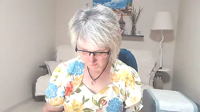 FleurMays online show from June 20, 2026, 3:50 pm