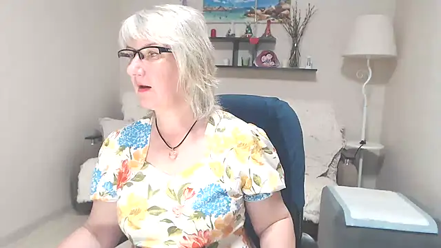FleurMays online show from June 27, 2026, 12:22 pm