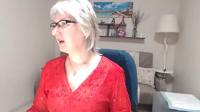 FleurMays online show from April 11, 2026, 3:03 am