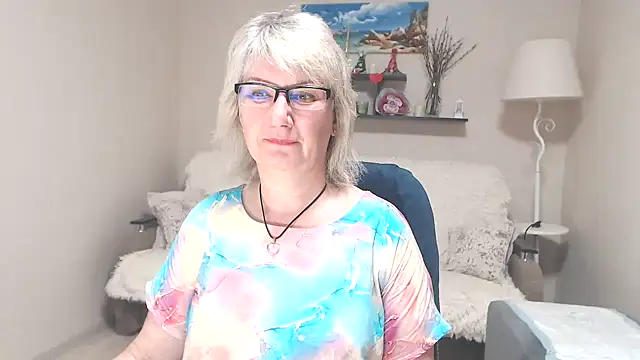 FleurMays online show from June 11, 2026, 4:09 am