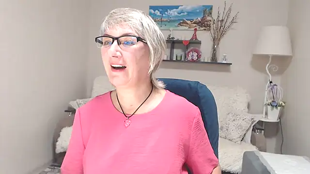 FleurMays online show from October 10, 2025, 5:30 am