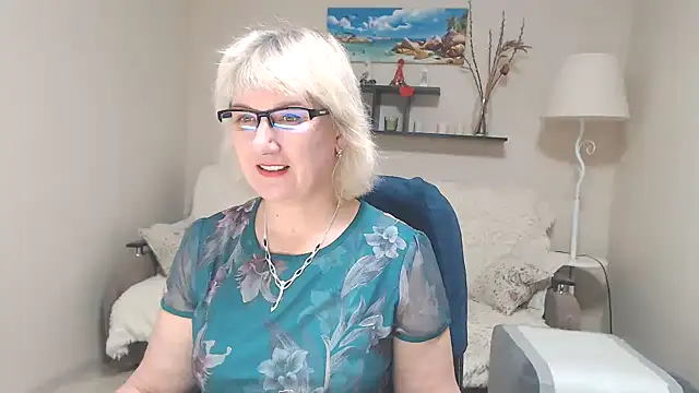 FleurMays online show from February 7, 2025, 12:50 pm