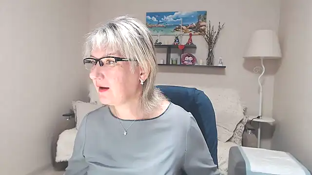 FleurMays online show from July 5, 2026, 5:14 am