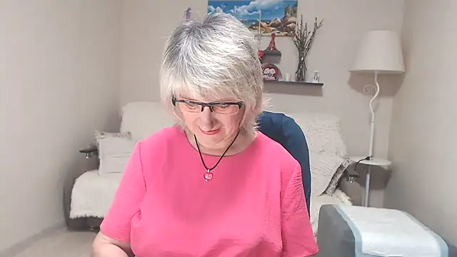 FleurMays online show from July 9, 2026, 10:37 am