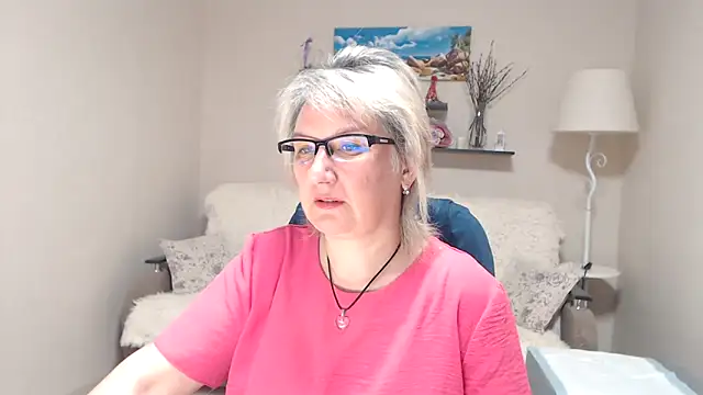 FleurMays online show from May 7, 2026, 4:06 am