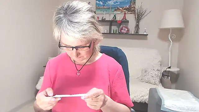 FleurMays online show from June 7, 2026, 4:07 am