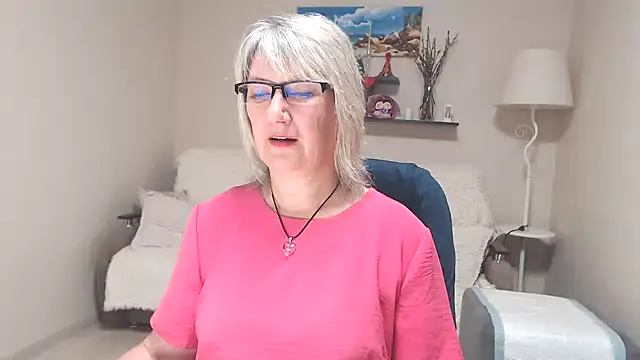 FleurMays online show from July 11, 2026, 4:57 am