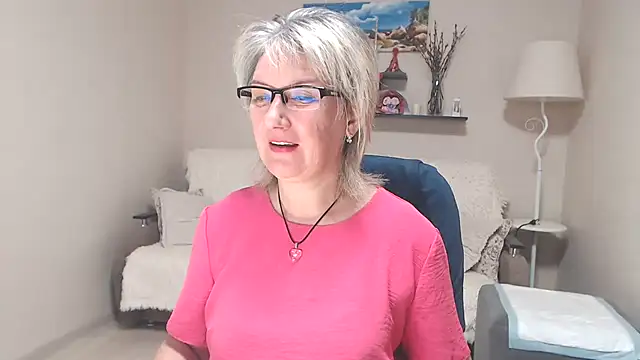 FleurMays online show from July 6, 2026, 5:14 am
