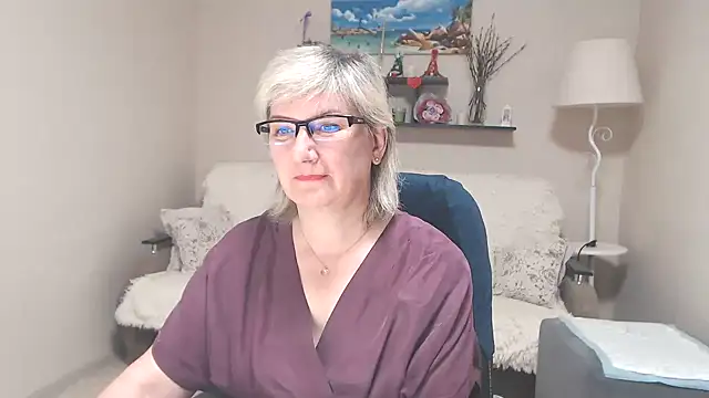 FleurMays online show from June 10, 2026, 5:19 am