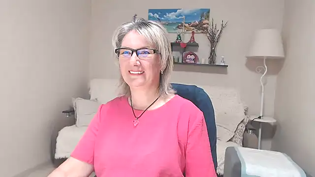 FleurMays online show from July 7, 2026, 3:53 am