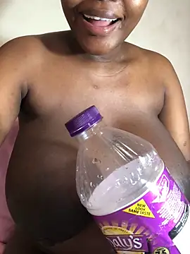 Snapshot of SexyAngeliqua chatting on October 26, 2025, 6:47 am SexyAngeliqua online show from October 26, 2025, 6:47 am