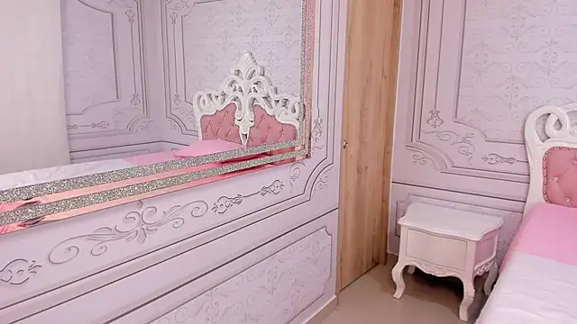 Leah Sweetie online show from March 12, 2025, 2:23 pm