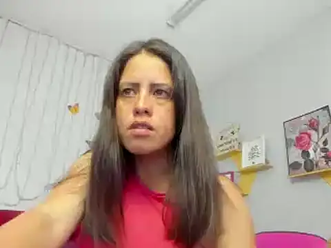 kathina giraldo online show from February 9, 2025, 1:46 pm