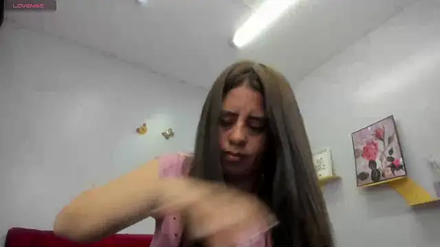 kathina giraldo online show from November 7, 2025, 12:42 pm