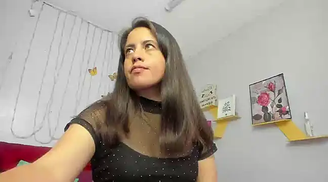 kathina giraldo online show from February 8, 2025, 7:27 pm