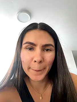 SofiaG  online show from November 6, 2025, 7:40 pm