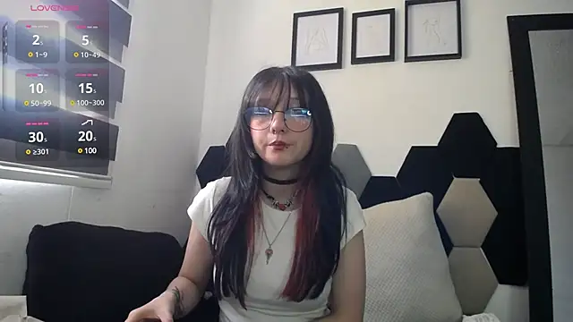 Maki Zein online show from February 27, 2025, 1:07 pm