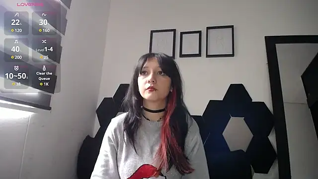 Maki Zein online show from February 17, 2025, 1:11 pm
