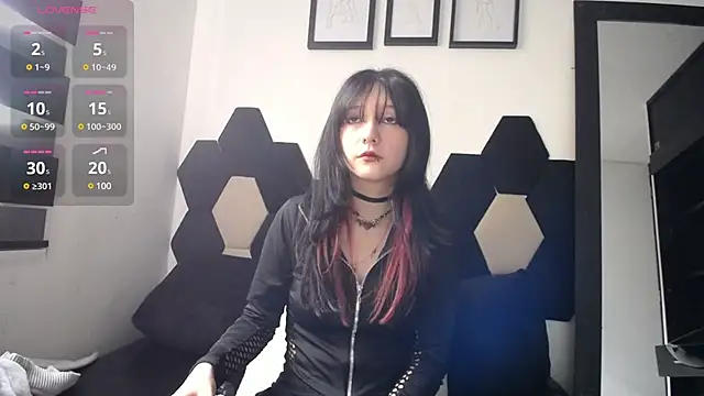 Maki Zein online show from February 26, 2025, 1:22 pm