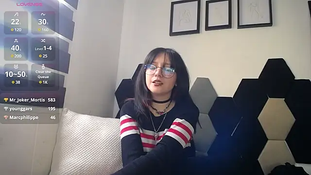 Maki Zein online show from February 18, 2025, 4:25 pm