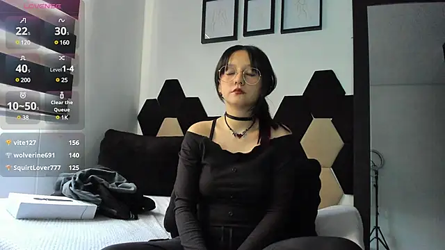 Maki Zein online show from January 28, 2025, 7:21 pm