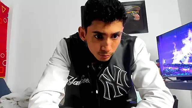 OliverBennet online show from October 10, 2025, 4:52 pm