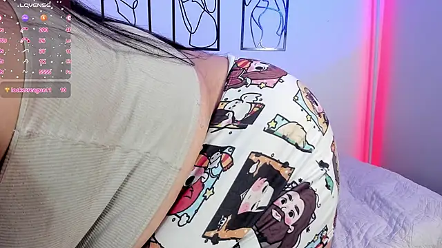 RubyPirsso18 online show from February 26, 2025, 10:15 pm