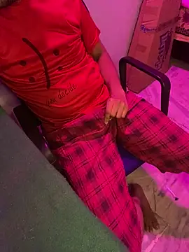 Snapshot of Vampiredaddy_ chatting on October 27, 2025, 3:13 pm Vampiredaddy online show from October 27, 2025, 3:13 pm