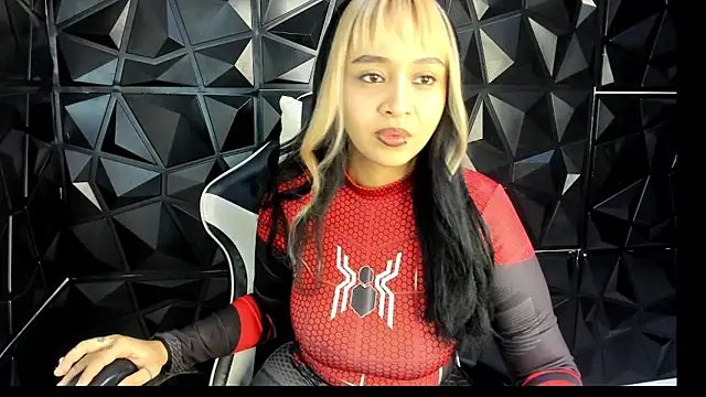 Snapshot of HelueHorny13 chatting on October 27, 2025, 6:25 am HelueHorny13 online show from October 27, 2025, 6:25 am