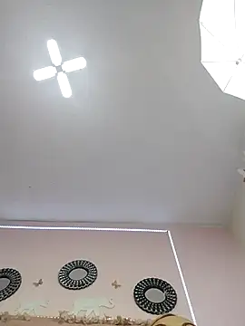 Snapshot of HannahEmmax2 chatting on September 27, 2025, 1:12 am HannahEmmax2 online show from September 27, 2025, 1:12 am