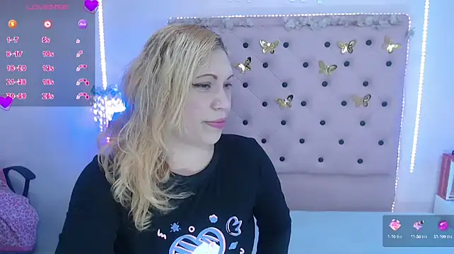 Snapshot of HannahEmmax2 chatting on September 28, 2025, 10:28 pm HannahEmmax2 online show from September 28, 2025, 10:28 pm