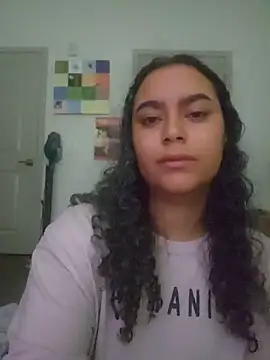 cinnaminnie online show from June 14, 2026, 4:41 pm