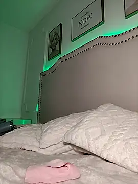 Eva lenox online show from February 6, 2026, 4:41 am