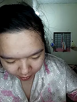 Snapshot of Thomgdee chatting on November 4, 2025, 1:31 am Thomgdee online show from November 4, 2025, 1:31 am