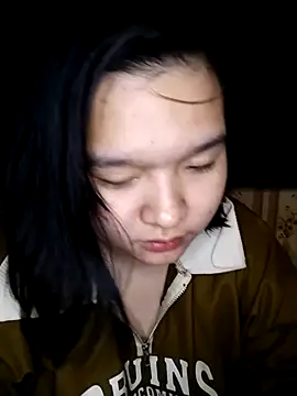 Snapshot of Thomgdee chatting on February 18, 2025, 12:17 pm Thomgdee online show from February 18, 2025, 12:17 pm