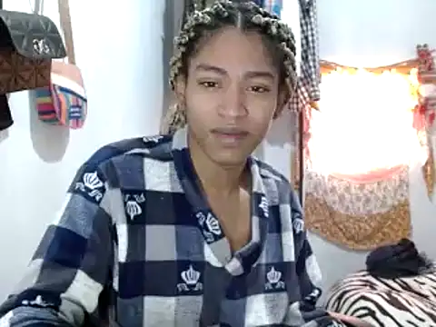 miriam775 online show from January 26, 2025, 1:25 pm