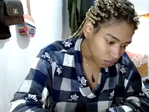 miriam775 online show from January 24, 2025, 12:31 pm
