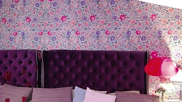 Evapeach  online show from February 19, 2025, 1:50 pm