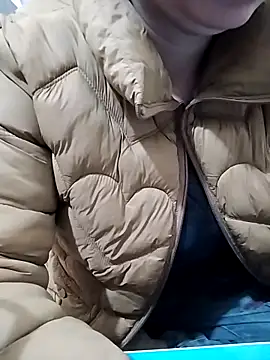 JasminePham online show from November 19, 2025, 12:54 am