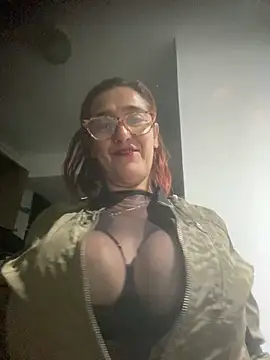 Snapshot of anastasia_and_jordan chatting on October 16, 2025, 9:17 am anastasia and jordan online show from October 16, 2025, 9:17 am