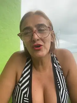 Snapshot of anastasia_and_jordan chatting on March 13, 2025, 4:45 pm anastasia and jordan online show from March 13, 2025, 4:45 pm