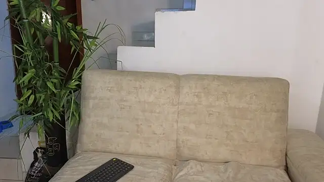 Snapshot of Lorenne_Miller chatting on September 24, 2025, 2:07 am Lorenne Miller online show from September 24, 2025, 2:07 am