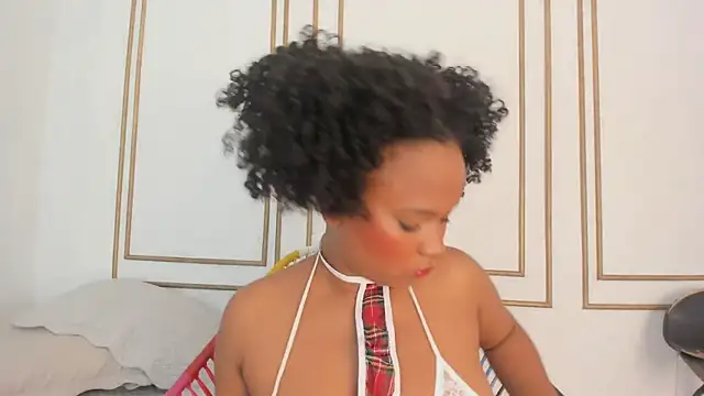 nataly velez online show from March 9, 2025, 7:59 pm