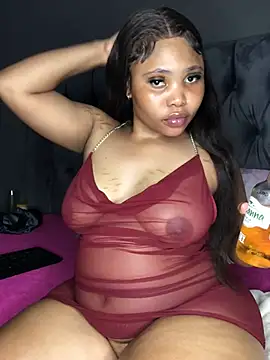 Anaelle24 online show from February 5, 2025, 8:11 am