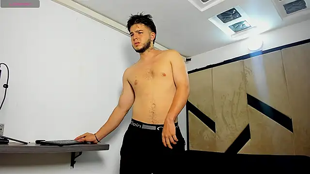 danielclarton1 online show from March 15, 2025, 1:29 pm