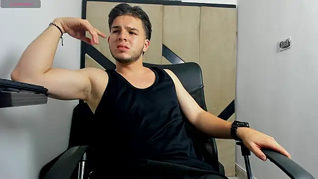 danielclarton1 online show from January 31, 2025, 4:25 am