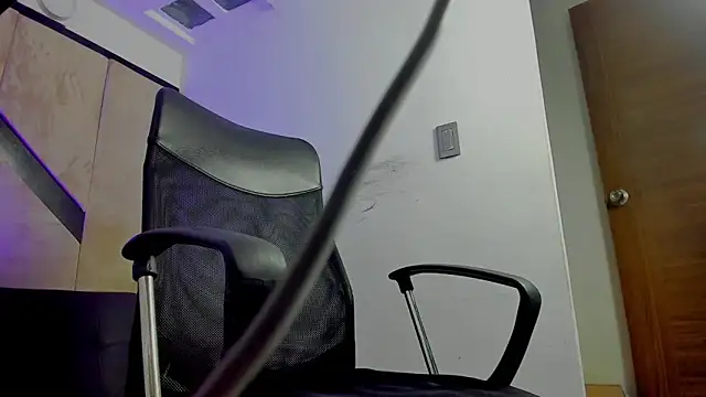 Snapshot of danielclarton1 chatting on September 23, 2025, 11:28 am danielclarton1 online show from September 23, 2025, 11:28 am