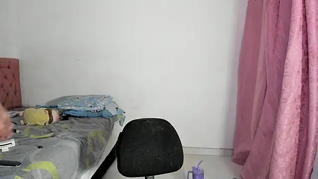 Snapshot of ateneawilliams chatting on October 30, 2025, 4:33 am ateneawilliams online show from October 30, 2025, 4:33 am